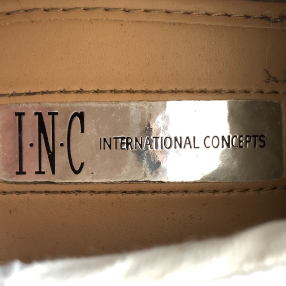 white shoes with embroidered bedazzled roses - Picture 5 of 6